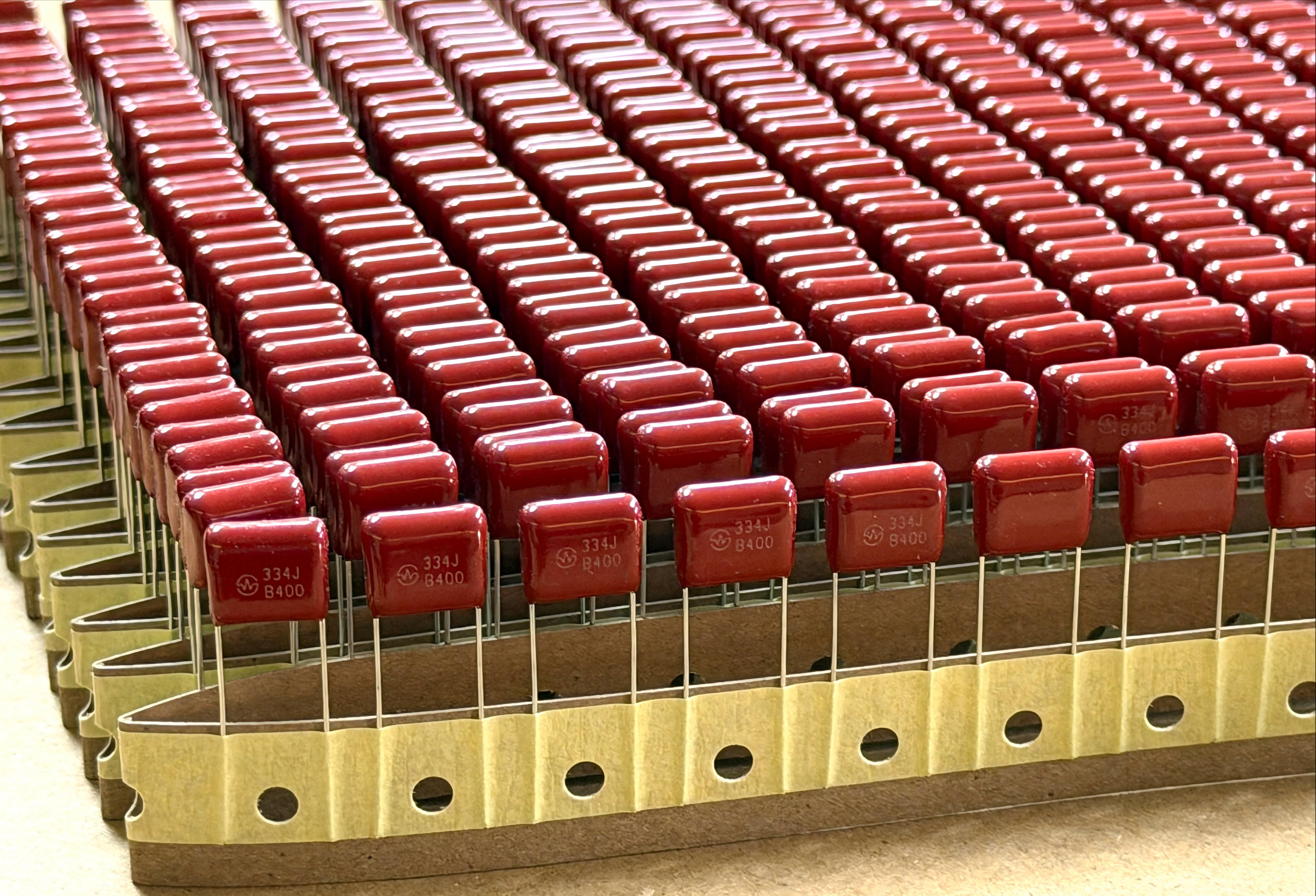 সার্কিটগুলিতে CBB ক্যাপাসিটারগুলির ভূমিকা এবং নির্বাচন৷